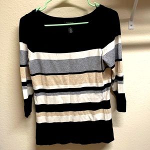 White House black market top
